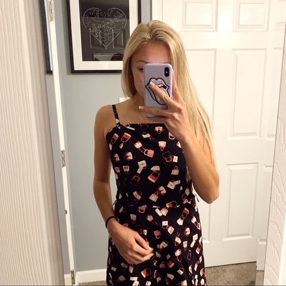 Vintage style black dress with purses all over - Picture 2 of 8